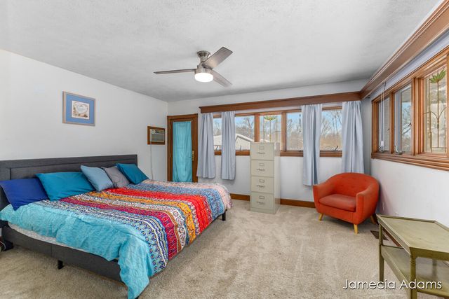 2132 4 Mile Road, Grand Rapids, MI 49525