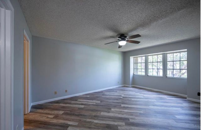 4300 Hazel Avenue D, Palm Beach Gardens, FL 33410