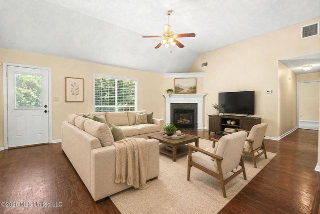 1195 Pendulum Drive, Hernando, MS 38632