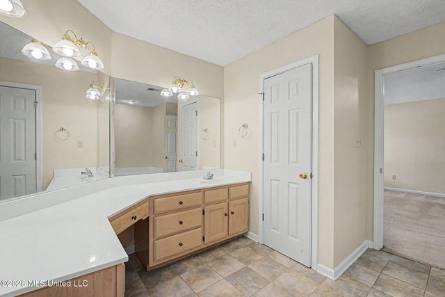 1195 Pendulum Drive, Hernando, MS 38632