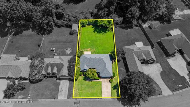 1195 Pendulum Drive, Hernando, MS 38632
