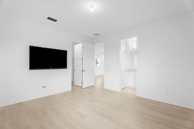 13185 Faberge Place, Palm Beach Gardens, FL 33418