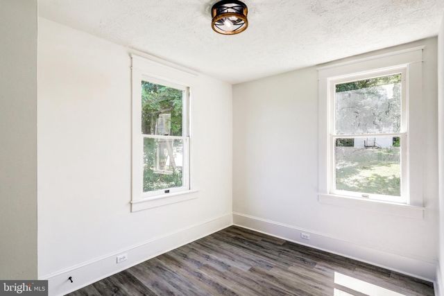 102 MAIN ST, Delta, PA 17314