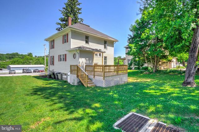 102 MAIN ST, Delta, PA 17314