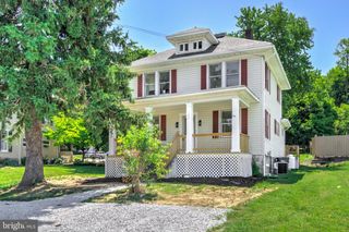 102 MAIN ST, Delta, PA 17314