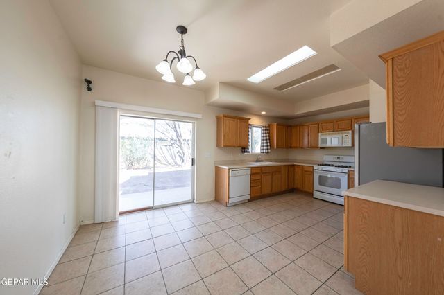 804 BONNIE Court, Santa Teresa, NM 88008