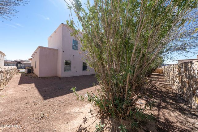 804 BONNIE Court, Santa Teresa, NM 88008