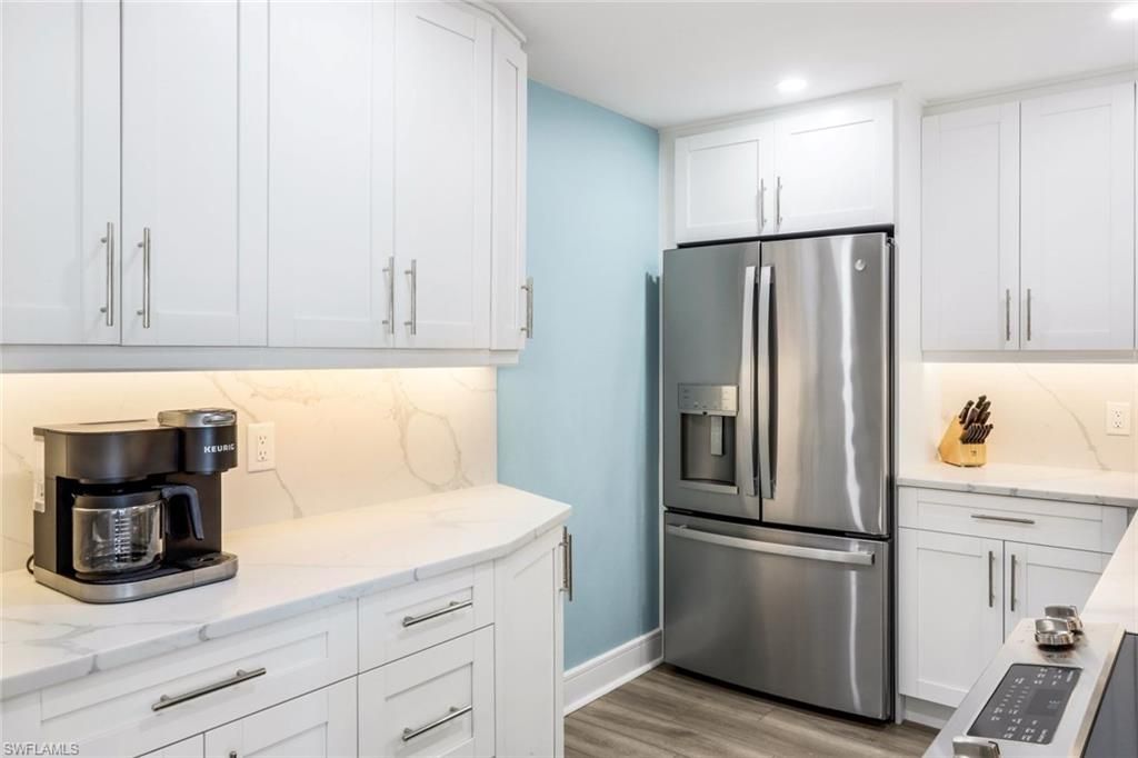 4005 Gulf Shore BLVD N 404, NAPLES, FL 34103 — photo 3