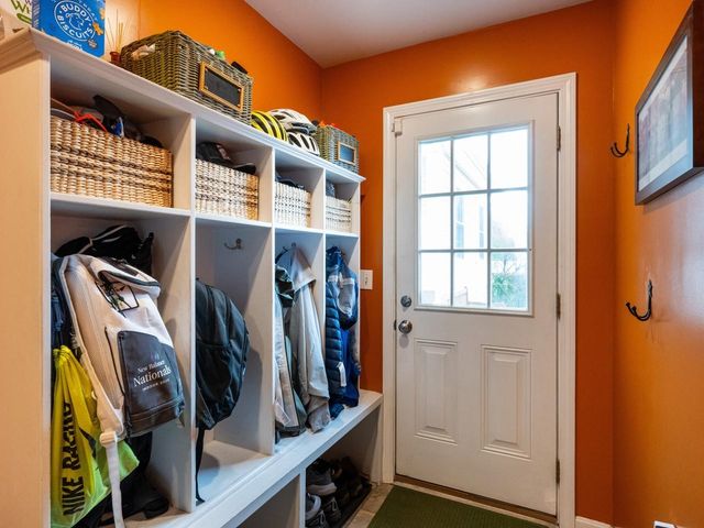 13 Bobolink Circle, Essex, VT 05452
