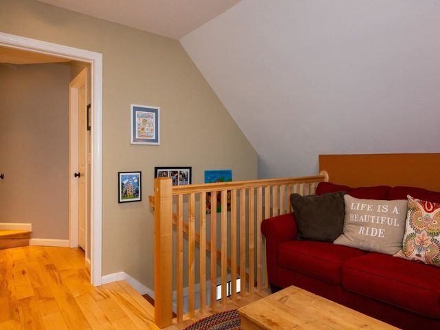 13 Bobolink Circle, Essex, VT 05452