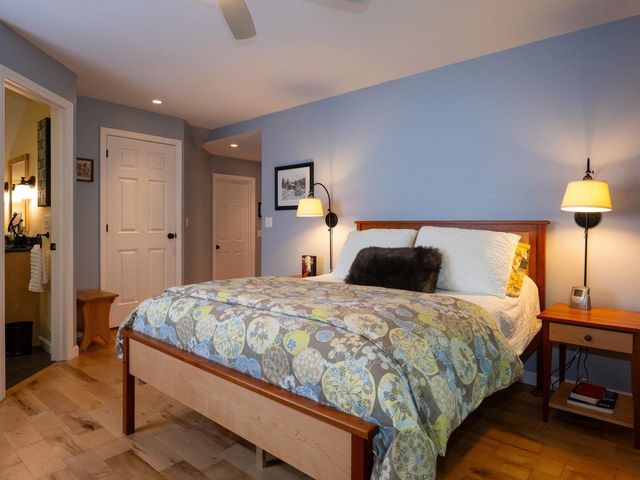13 Bobolink Circle, Essex, VT 05452