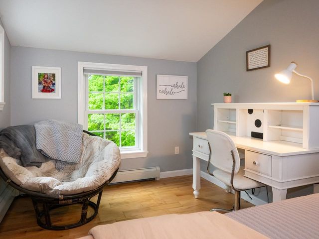 13 Bobolink Circle, Essex, VT 05452