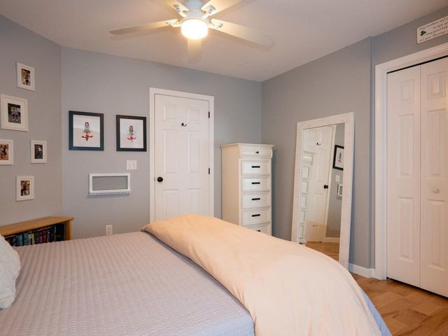 13 Bobolink Circle, Essex, VT 05452
