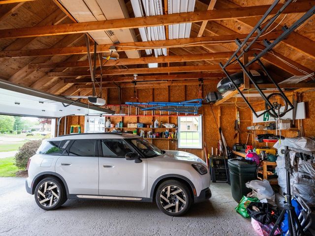 13 Bobolink Circle, Essex, VT 05452