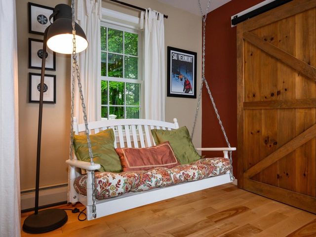 13 Bobolink Circle, Essex, VT 05452