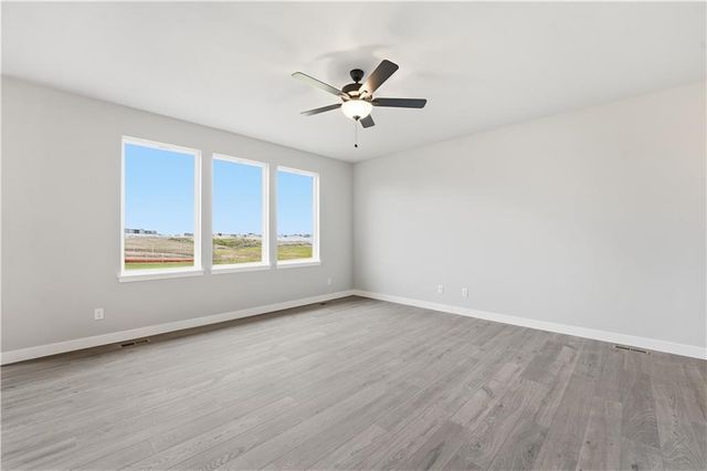3020 NW 96th Street, Kansas City, MO 64154