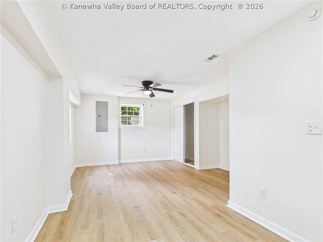1709 Winding Hills Drive, Charleston, WV 25320