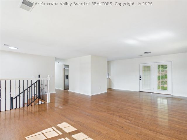 1709 Winding Hills Drive, Charleston, WV 25320