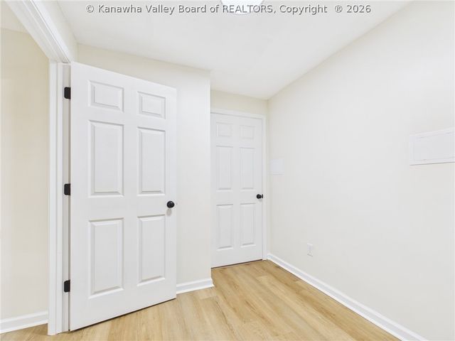 1709 Winding Hills Drive, Charleston, WV 25320