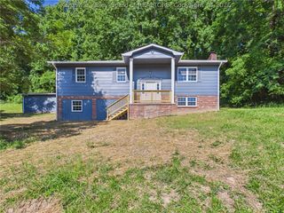 1709 Winding Hills Drive, Charleston, WV 25320