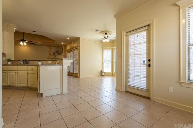 130 Fontainbleau Drive, Maumelle, AR 72113