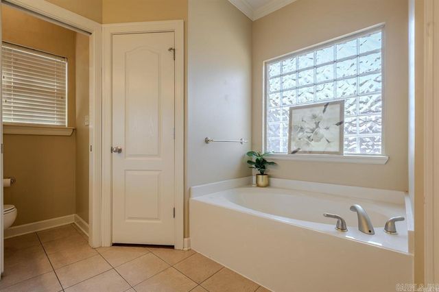 130 Fontainbleau Drive, Maumelle, AR 72113