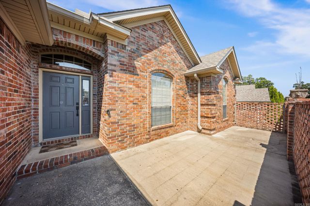 130 Fontainbleau Drive, Maumelle, AR 72113