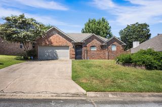 130 Fontainbleau Drive, Maumelle, AR 72113