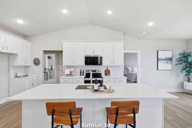 445 NW Independence Circle, Waukee, IA 50263