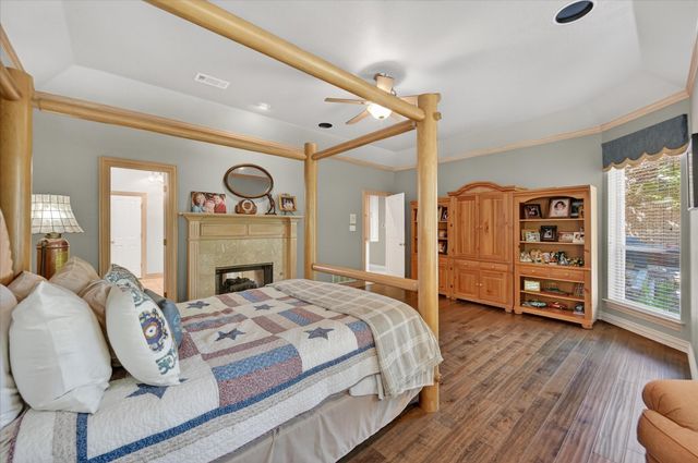 2701 Massachusetts Bay Drive, Arlington, TX 76001