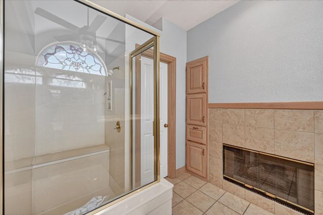 2701 Massachusetts Bay Drive, Arlington, TX 76001