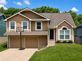 1432 NW 63RD Street, Kansas City, MO 64118