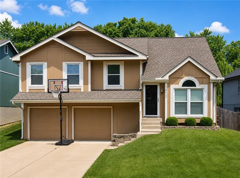 1432 NW 63RD Street, Kansas City, MO 64118
