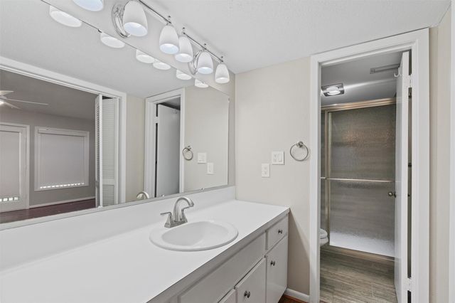 13 Stoney Creek CV, Lakeway, TX 78734