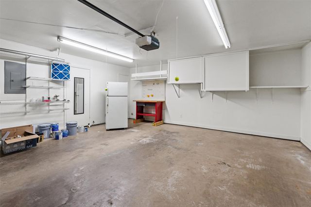 13 Stoney Creek CV, Lakeway, TX 78734