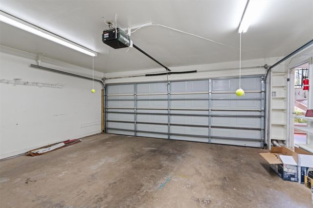 13 Stoney Creek CV, Lakeway, TX 78734