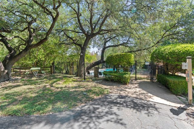 13 Stoney Creek CV, Lakeway, TX 78734