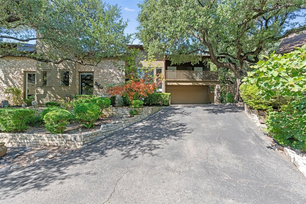 13 Stoney Creek CV, Lakeway, TX 78734