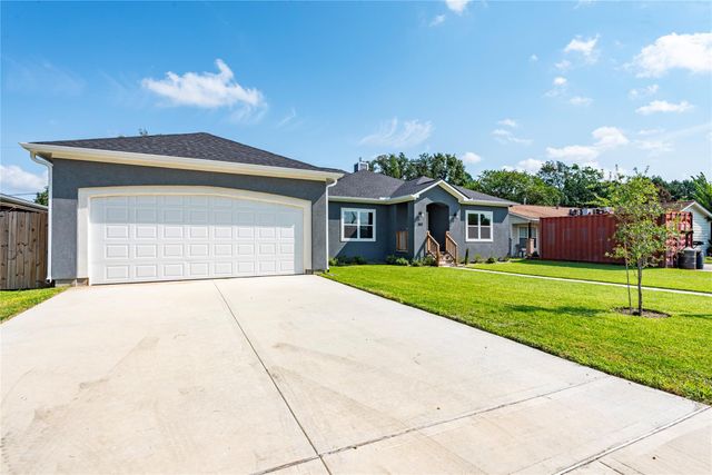 303 Kalmer Street, Pasadena, TX 77502