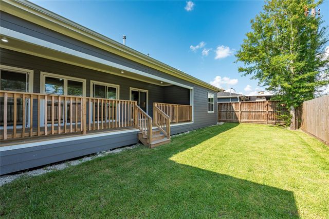 303 Kalmer Street, Pasadena, TX 77502