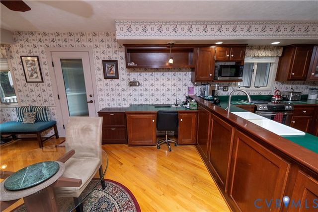 11186 Kenmont Ln, Ashland, VA 23005