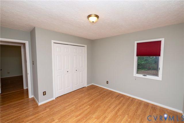 11186 Kenmont Ln, Ashland, VA 23005