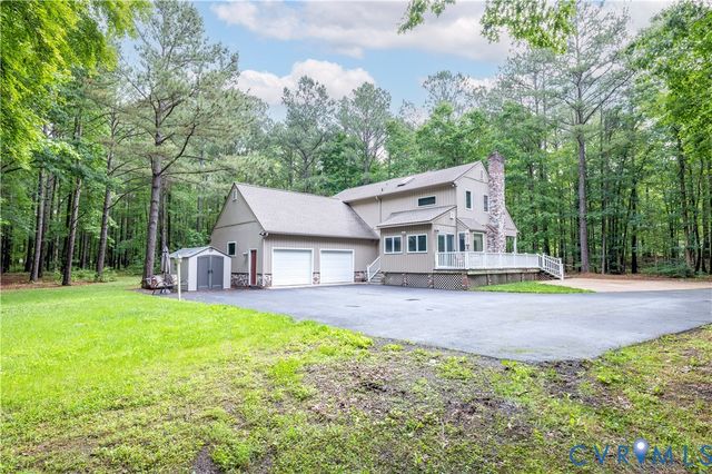 11186 Kenmont Ln, Ashland, VA 23005