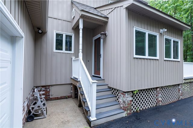 11186 Kenmont Ln, Ashland, VA 23005