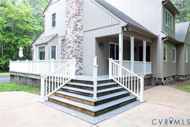 11186 Kenmont Ln, Ashland, VA 23005