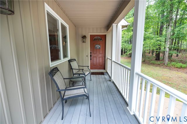 11186 Kenmont Ln, Ashland, VA 23005