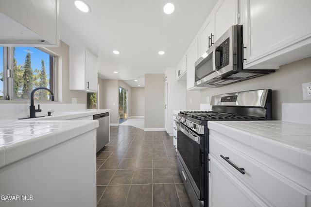 317 Camino Real Avenue, Palmdale, CA 93551