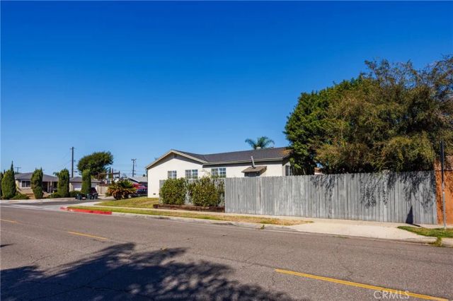 285 S Thomas, Orange, CA 92869