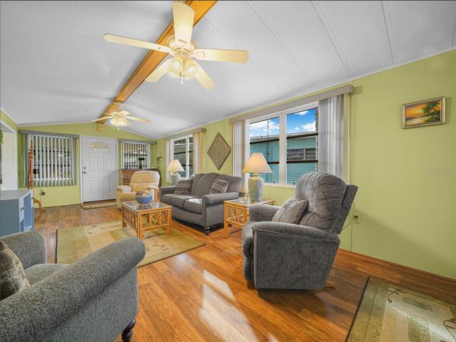 98 SADDLEBAG TRAIL, Lake Wales, FL 33898