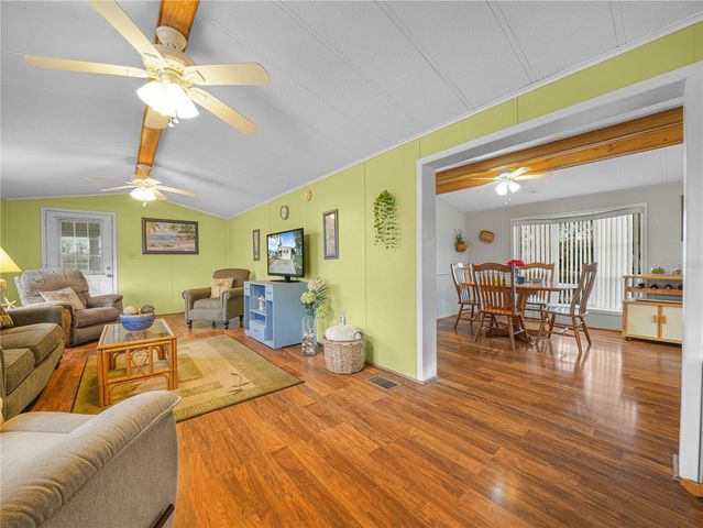 98 SADDLEBAG TRAIL, Lake Wales, FL 33898